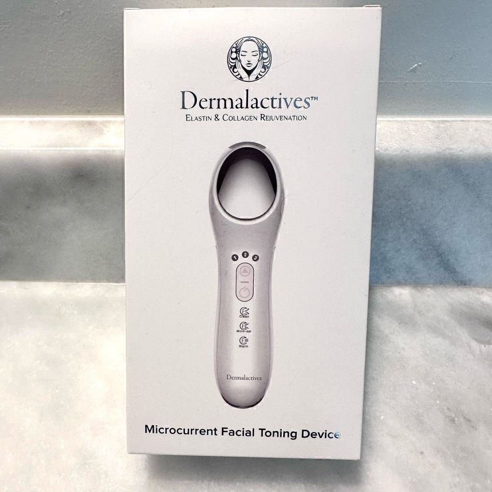 NWT Dermalactives Microcurrent Facial Toning Massager Device White